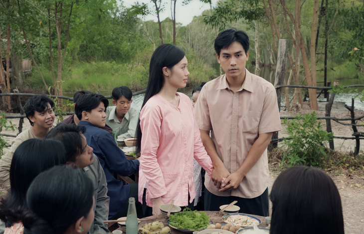 Thu Trang 'mở bát' 2026 với Ai thương ai mến, trở thành kẻ thù của Tiến Luật - Ảnh 2.