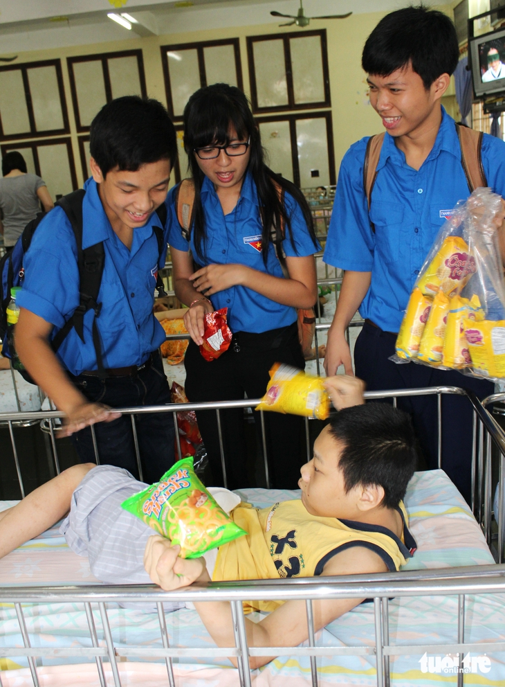 học sinh đặc biệt - Ảnh 2.