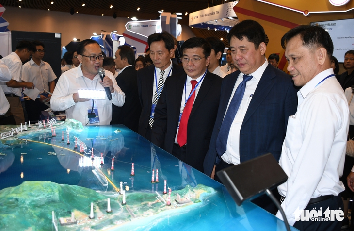 Loạt sản phẩm, giải pháp công nghệ mới ở Techshow lớn nhất của ngành điện - Ảnh 1.