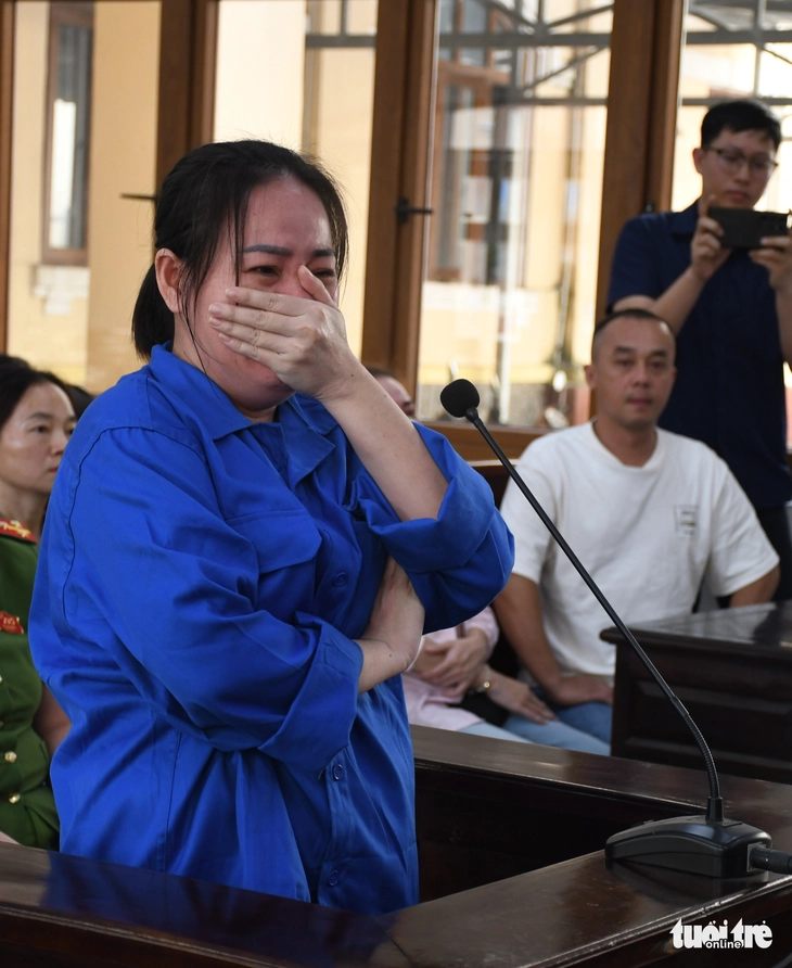 Bị cáo giết người thân bằng chất xyanua: 'Con gái, hãy tha thứ cho người mẹ tội lỗi này' - Ảnh 1.