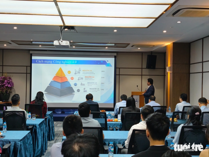 Bàn cách hiện thực hóa mục tiêu đào tạo 50.000 kỹ sư, chuyên gia ngành bán dẫn - Ảnh 1.