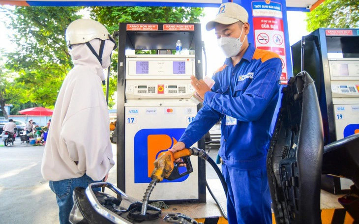 Xăng tăng giá thêm gần 500 đồng, RON95 lên mức 20.460 đồng/lít  - Ảnh 3.