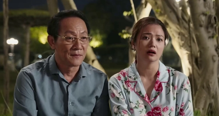 Xem Gia đình trái dấu của Hoàng Hải, Kiều Anh tức anh ách vì vô lý - Ảnh 5. Gia đình trái dấu - Ảnh 4.