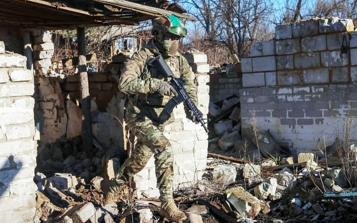 Ông Putin nói Nga sẽ ngừng chiến khi Ukraine rút quân - Ảnh 3.