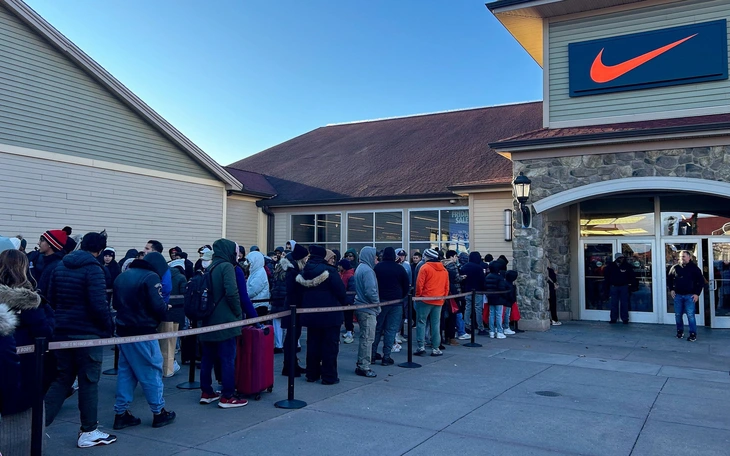 Giải mã nguồn gốc tên gọi 'Black Friday' - Ảnh 2.