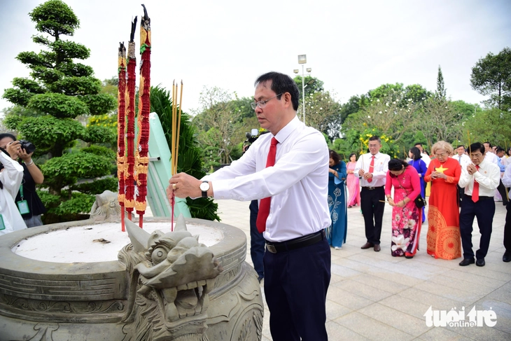 Đại biểu đại hội Mặt trận Tổ quốc Việt Nam TP.HCM tham dự nhiều hoạt động ý nghĩa - Ảnh 5.