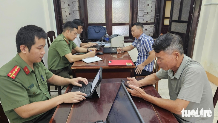 mạo danh - Ảnh 1.