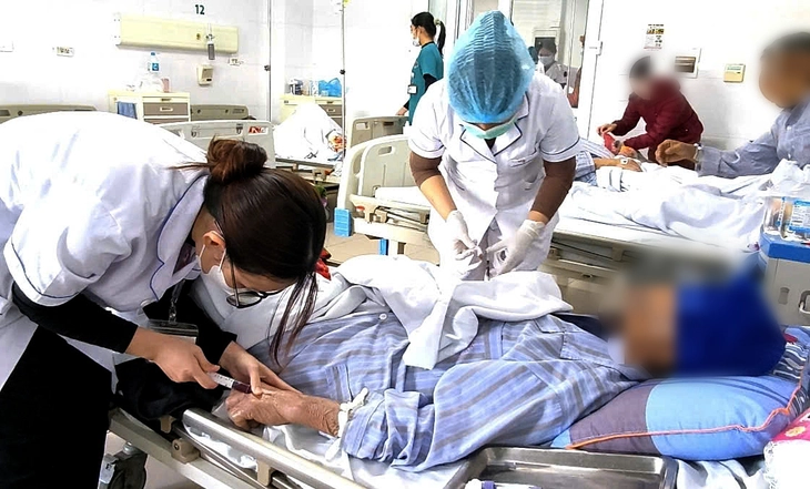 Mờ mắt đột ngột vì mắc giang mai thần kinh - Ảnh 1.