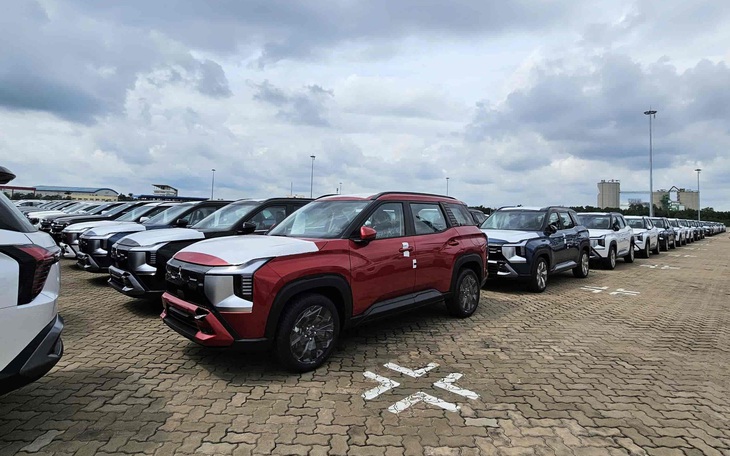 Mitsubishi Outlander dừng bán tại Việt Nam, mở đường cho Destinator, nhiều fan tiếc nuối- Ảnh 4. Mitsubishi Outlander - Ảnh 3.