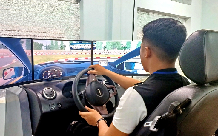 Những câu hỏi 'tặng quà' trong đề sát hạch lý thuyết lái mô tô - Ảnh 7.