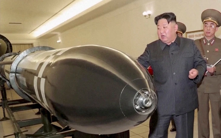 Triều Tiên thử tên lửa siêu thanh, khẳng định lực lượng hạt nhân sẵn sàng chiến tranh - Ảnh 2.