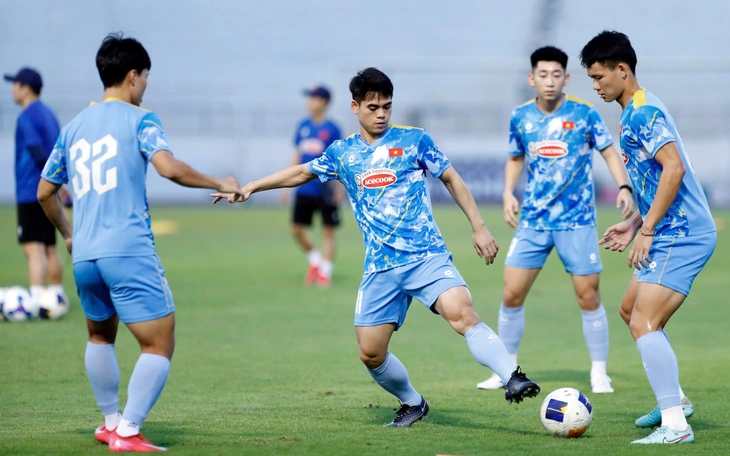 HLV Kim Sang Sik: U22 Việt Nam - Ảnh 1.