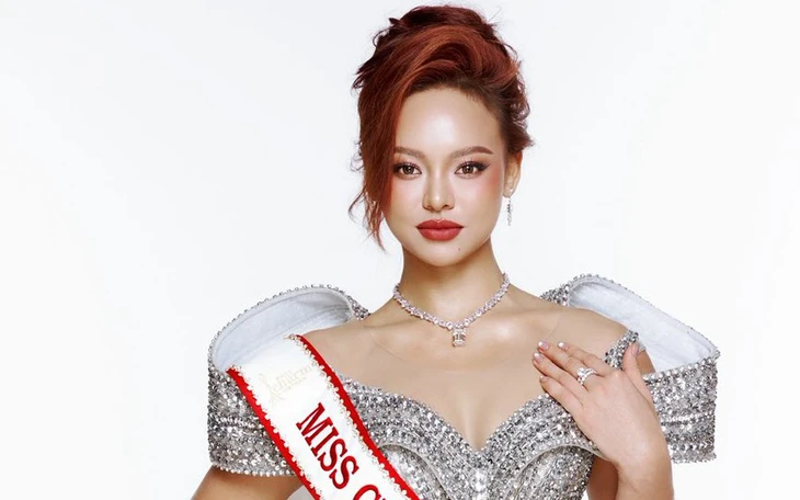 Người đẹp Miss Charm lội mương bắt cá, đổ bánh xèo, đi cầu khỉ - Ảnh 9.