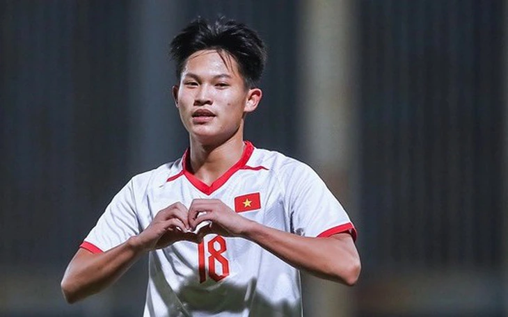Xếp hạng vòng loại U17 châu Á 2026: Vượt Malaysia, Việt Nam nhất bảng C - Ảnh 2.