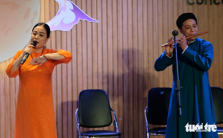 Kim Cương - Ảnh 4.