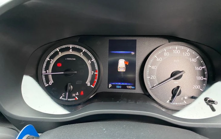 Toyota Innova Cross - Ảnh 5.