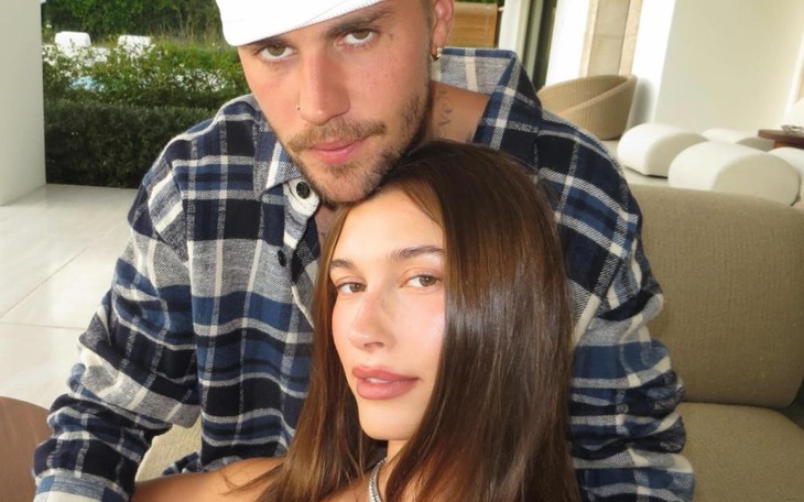 Các sao thế giới trang trí nhà đón Giáng sinh 2025 như thế nào? - Ảnh 5.