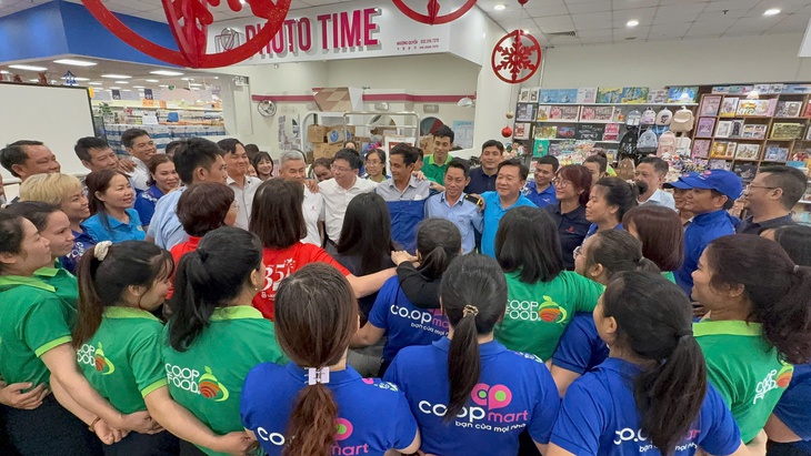 Saigon Co.op tương thân tương ái, đồng hành cùng bà con vượt thiên tai - Ảnh 3.