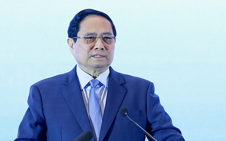 Thăm vùng rốn lũ Phú Yên, Thủ tướng chỉ đạo kỹ về việc xây nhà tránh lũ cho dân- Ảnh 8.