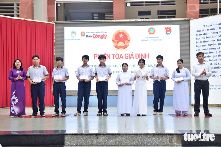 tòa giả định - Ảnh 4.