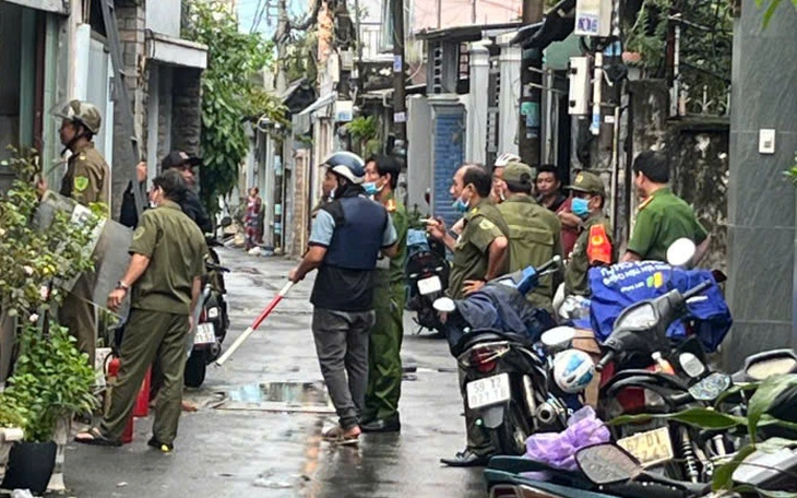 Hết loa kẹo kéo karaoke tra tấn, giờ 'dính' thêm loa gọi chim yến - Ảnh 3.