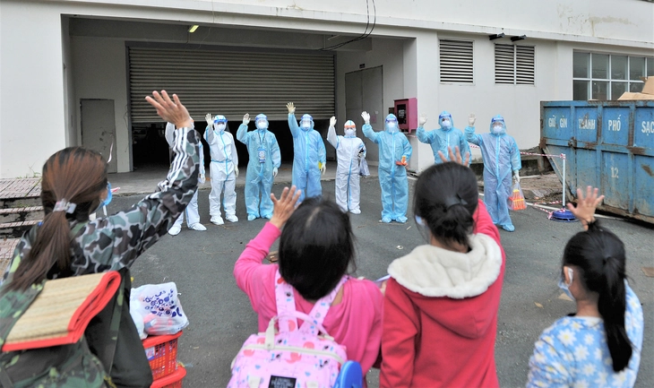 Nên thành một bảo tàng về cuộc chiến chống dịch  - Ảnh 1. Đài tưởng niệm nạn nhân COVID-19 - Ảnh 1.