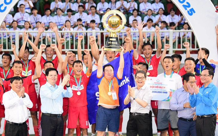 Công đoàn Việt Nam đề xuất tăng lương tối thiểu vùng 7,25% - Ảnh 3.