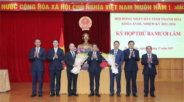 Thanh Hóa bầu hai phó chủ tịch UBND tỉnh - Ảnh 1.