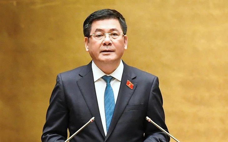 Đại biểu: 'Một chiếc váy, lọ kem, chỉ cần vài câu nói vu vơ đã có nghìn like, share và đội quân ảo' - Ảnh 3.