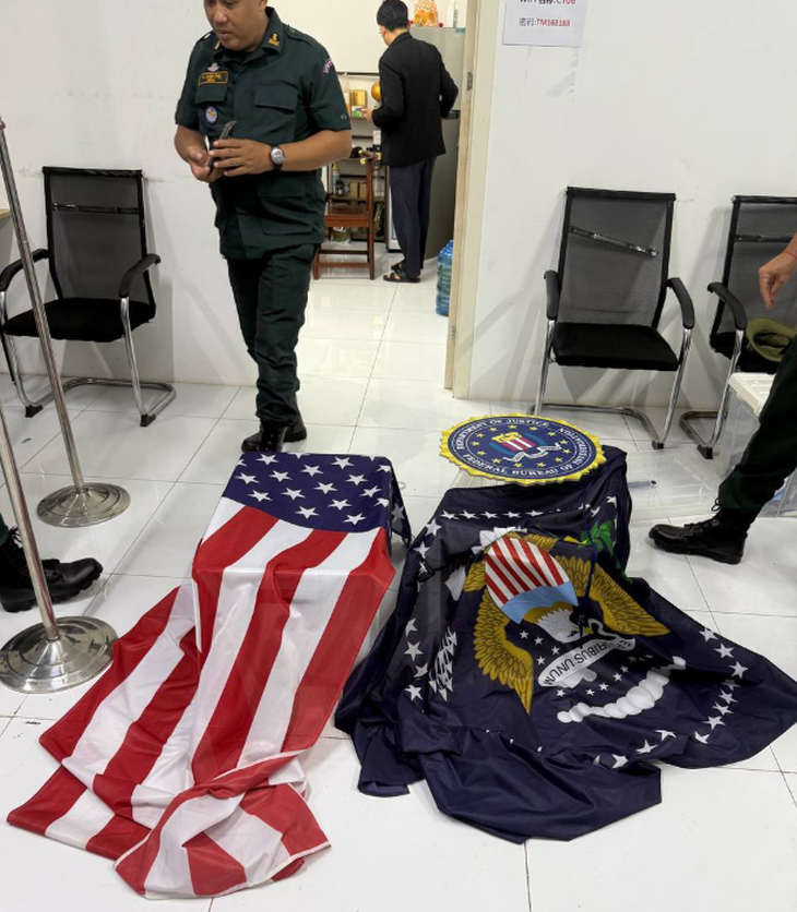 Campuchia đột kích sòng bạc lừa đảo mạo danh FBI, bắt 23 người nước ngoài - Ảnh 3.
