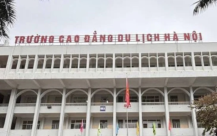 Hiệu trưởng lý giải sinh viên nhận tiền tập luyện A80 chỉ bằng 1/2 trường khác do 'sơ suất' - Ảnh 3.