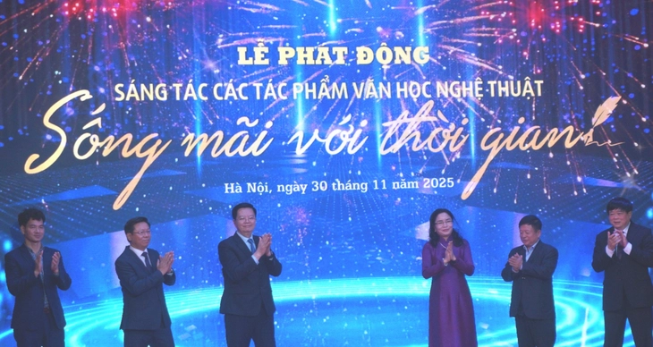 Nguyễn Huy Thiệp - Ảnh 8.