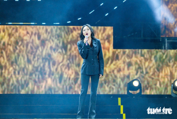 Đêm nhạc Nghĩa tình phương Nam 2025 tiếp nhận hơn 25 tỉ đồng giúp người dân miền Trung - Ảnh 6. Nghĩa tình phương Nam - Ảnh 7.