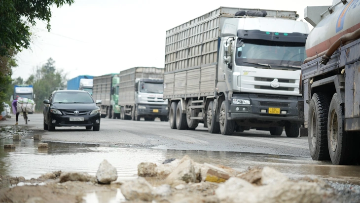 Dung Quất - Ảnh 2.