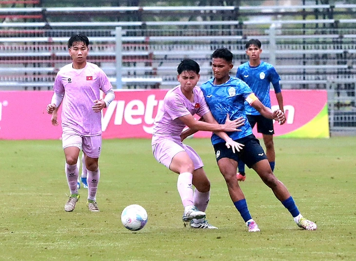 U17 Việt Nam thắng Campuchia 5-0 - Ảnh 1.
