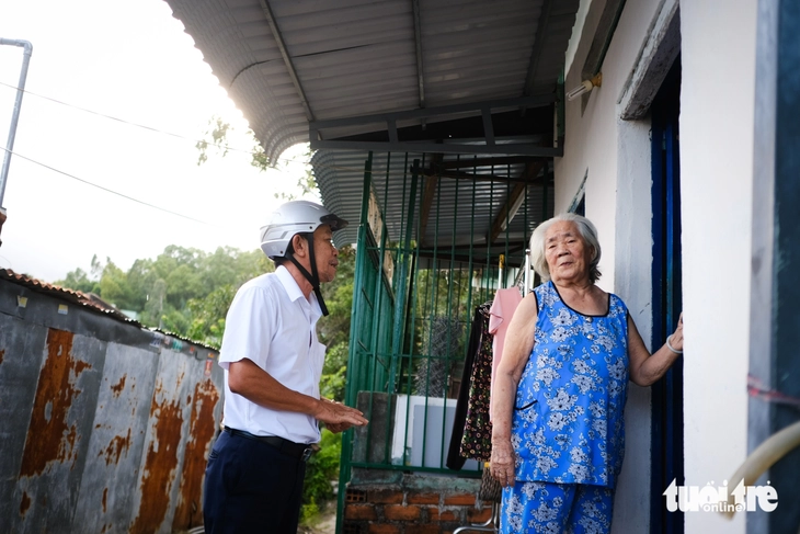 Gia Lai vận động di dời người dân đi tránh bão Kalmaegi - Ảnh 2.