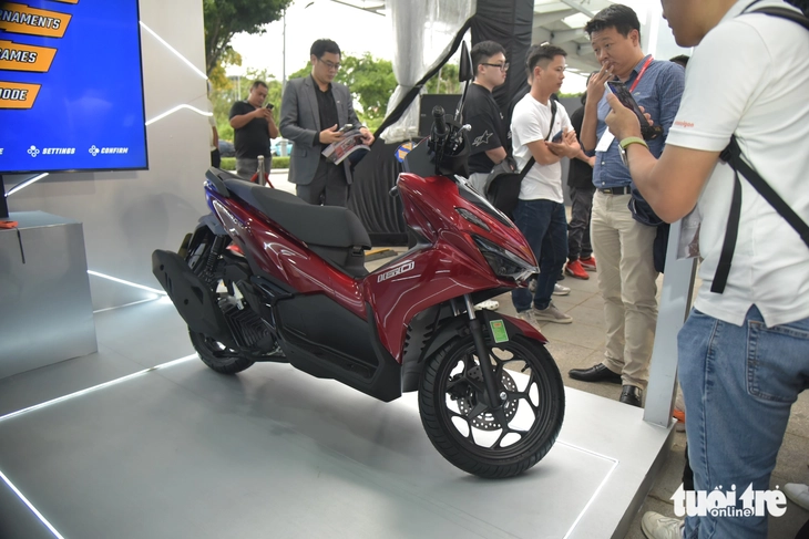 Honda Air Blade - Ảnh 11.