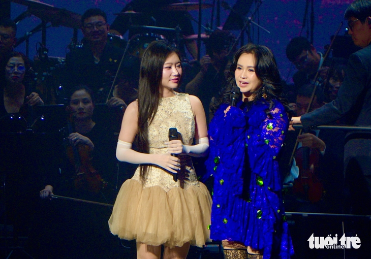 Ca sĩ Hồng Nhung ‘phê bình’ nhạc sĩ Dương Thụ - Ảnh 5.