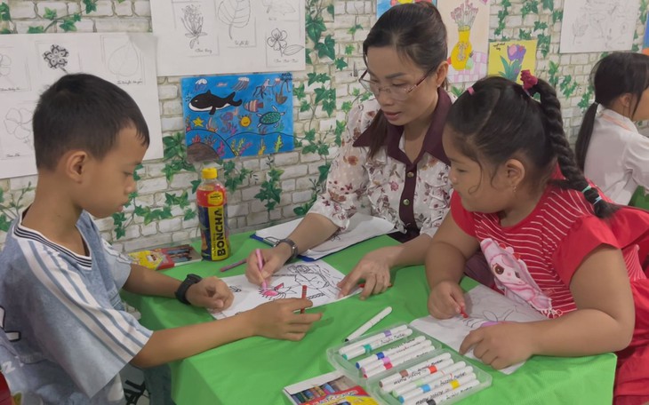 Cuộc thi Lan tỏa năng lượng tích cực 2025: Chàng trai gen Z Nam Phi yêu Việt Nam - Ảnh 2.