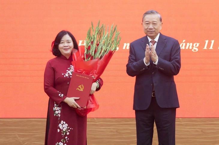 Bí thư Hà Nội Bùi Thị Minh Hoài làm Bí thư Đảng ủy Mặt trận Tổ quốc, các đoàn thể Trung ương - Ảnh 2.