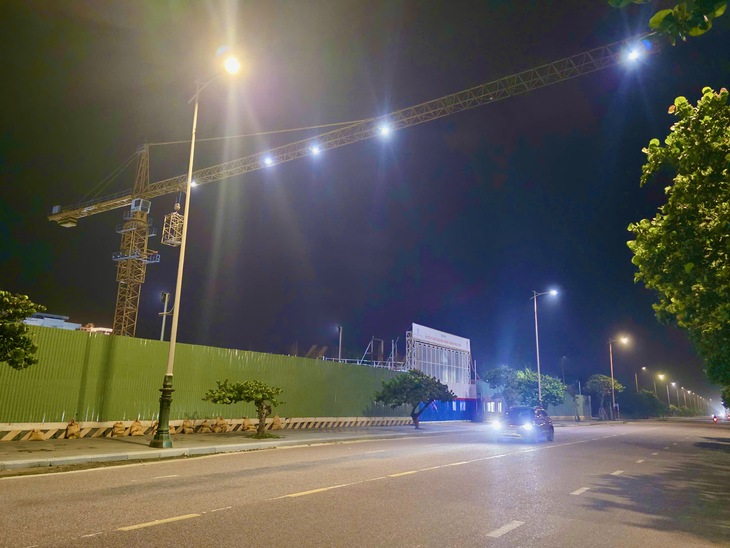 Đắk Lắk yêu cầu hạ khẩn cấp cẩu công trình trước bão số 13 (Kalmaegi)- Ảnh 4. Đắk Lắk - Ảnh 4.