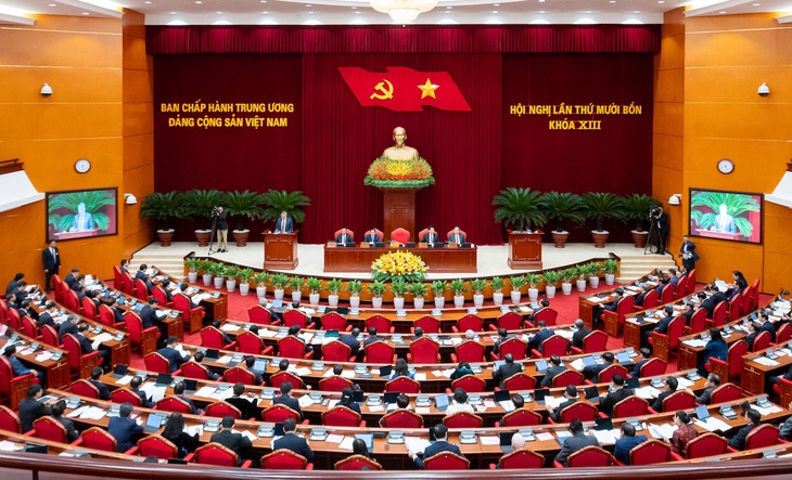 Trung ương - Ảnh 1.