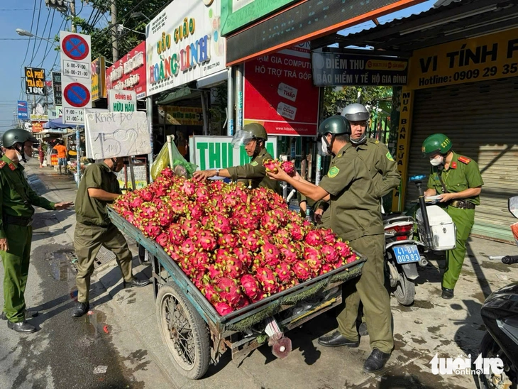 xe ba gác - Ảnh 2.