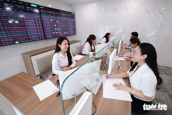 chứng khoán - Ảnh 1.