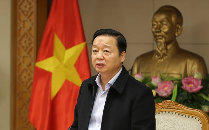 Bão Kalmaegi có thể gây gió mạnh, dông lốc, mưa lũ, sạt lở tại 8 tỉnh miền Trung - Ảnh 2.