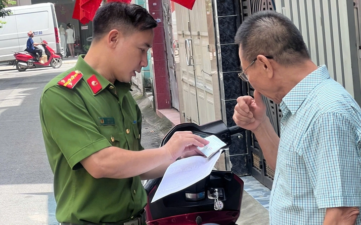 Cảnh sát giao thông TP.HCM khuyến cáo người dân không nên mua, bán xe không rõ nguồn gốc - Ảnh 2.