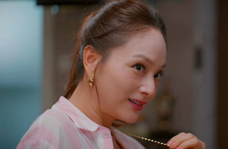 Gió ngang khoảng trời xanh: Vỗ tay với cảnh nhân vật Phương Oanh dạy tiểu tam - Ảnh 4. Gió ngang khoảng trời xanh - Ảnh 3.