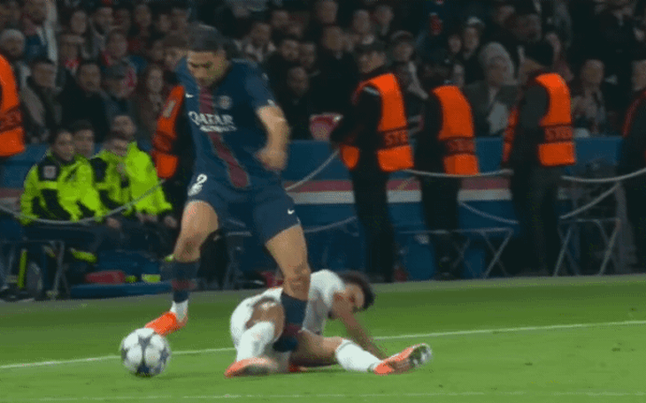 Nhờ đâu Hakimi vượt Salah để giành Quả bóng vàng châu Phi? - Ảnh 4.