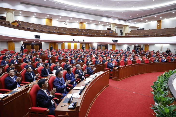 Trung ương cho ý kiến số lượng, lựa chọn nhân sự giới thiệu Bộ Chính trị, Ban Bí thư khóa XIV - Ảnh 3.