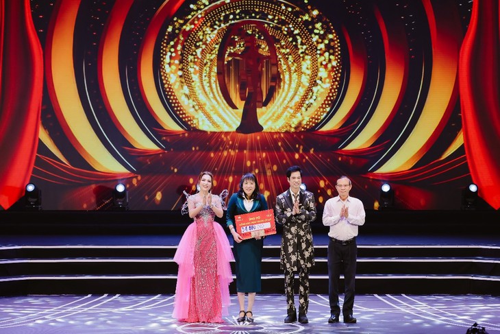 Miss Asian - Ảnh 1.